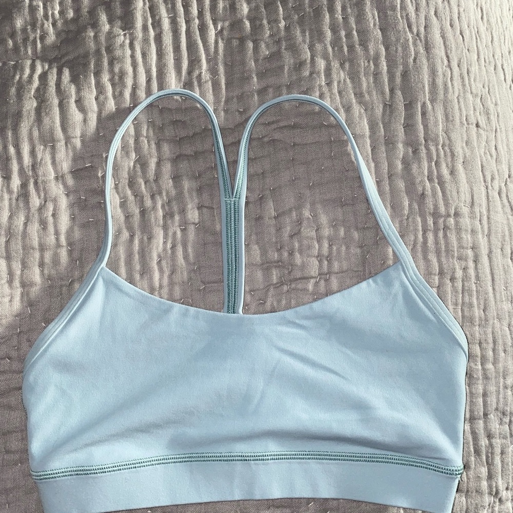 sports bra